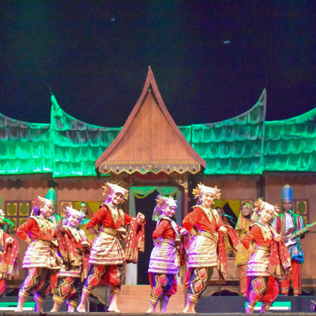 Himatika Vektor UM DSC 9853 MARITA INDAH SARI