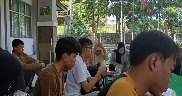 Himatika Vektor UM image 7
